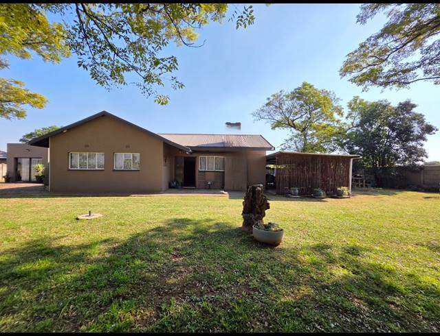 3 BEDROOM HOUSE TO LET IN KOOKRUS